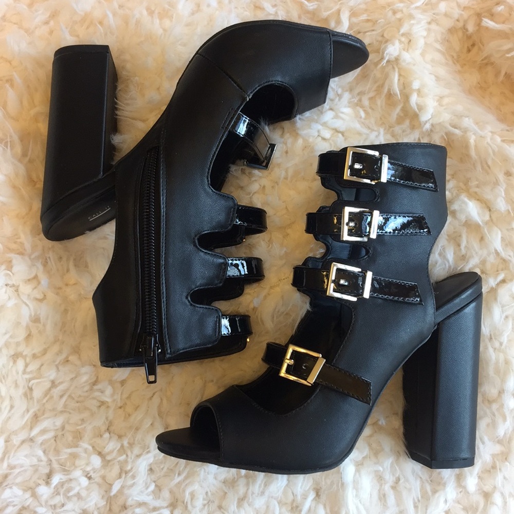 Block Heels - Picture 1 of 5